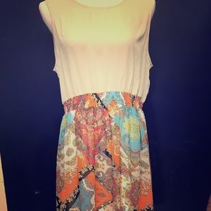 Sleeveless mid knee dress FINAL PRICE DROP 😊👗